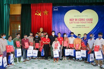 Lock&Lock Hà Nội hỗ trợ hơn 6,6 tỷ đồng cho chiến dịch cộng đồng “Hãy đi cùng nhau”