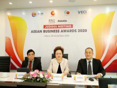 Hội đồng giám khảo ABA 2020 công tâm lựa chọn những doanh nghiệp xuất sắc nhất đoạt giải ABA 2020