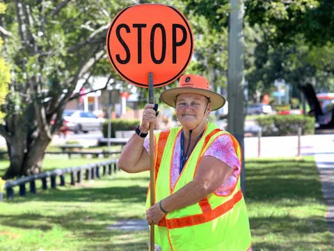 Học sinh ở Australia viết thư cảm ơn người điều khiển giao thông