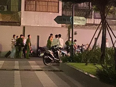 Người ngoại quốc tử vong nghi rơi từ tầng cao chung cư ở Sài Gòn