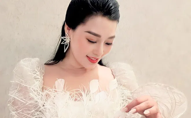 NSƯT Hương Giang tiết lộ lý do thể hiện ca khúc “Tự hào Doanh nhân Việt Nam”