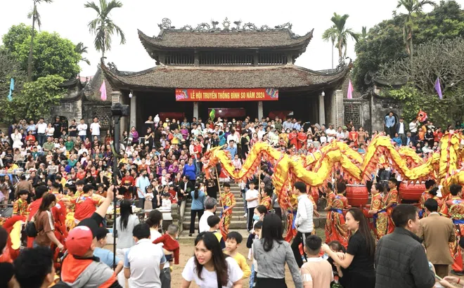Nhà báo Vương Xuân Nguyên chia sẻ về Lễ khao quân tại đình So (xã Hưng Đạo, Hà Nội)